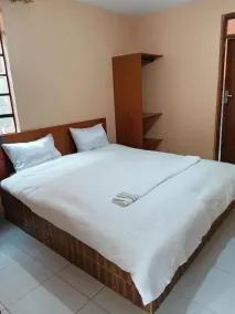 The Peak Meadows Hotel - Room