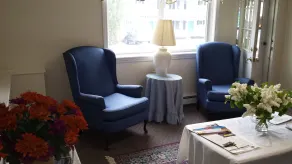 Weirs Beach Motel & Cottages - Hall