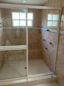 Bahia Bay Resort - Bathroom