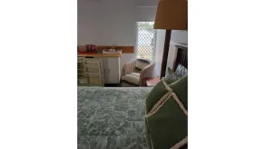 Gemütliches Zimmer mit separatem Eingang und eigenem Badezimmer - Zimmer