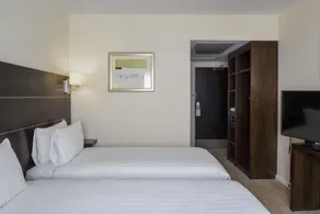 DoubleTree by Hilton London Heathrow Airport - Camera