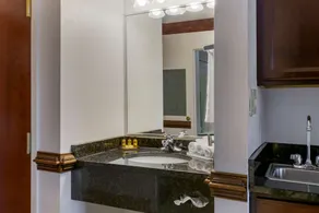 Best Western Plus South Hill Inn - Salle de bain