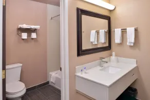 Americas Best Value Inn & Suites Madera - Badeværelse