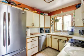 Vintage 1920 home with 5 bedrooms sleeps 6 near UMD and views of Lake Superior - Innenbereich