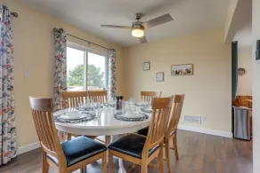 Grill, Fireplace & Fenced-In Yard: Thornton Home! - Intérieur