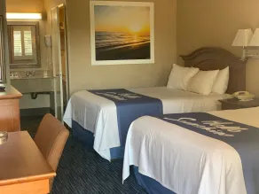 Days Inn by Wyndham Alhambra CA - Rum