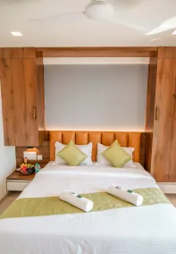 Hotel Heraa International - Room