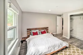 Mtn-View Deck & Fire Pit: Modern Gold Bar Escape - Interior