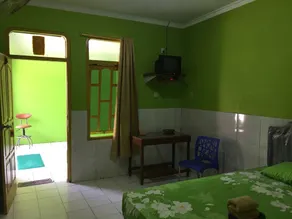 Hotel Trias Parangtritis - Room