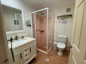 Villa Provence Estate - Bathroom