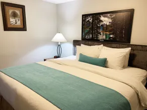Tonquin Inn - Chambre