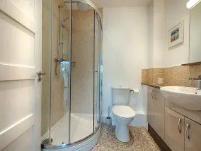 Junket Studio - Bathroom
