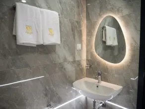 Aslan Gold Hotel - Bathroom