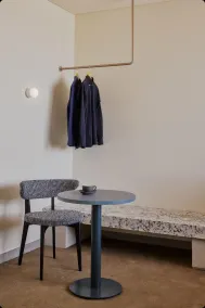 Garde and Warders Hotel - Room
