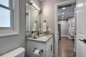 Updated Savannah Apartment - Walk to Forsyth Park! - Badeværelse