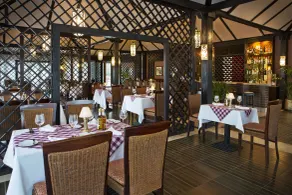 JAZ Miramar Al Aqah - Restaurante