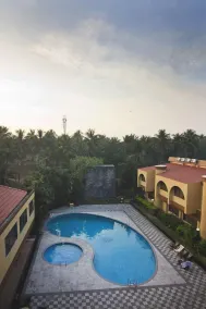 Paradise Isle Beach Resort - Pool
