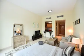 JHN - Fully Furnished Studio Apartment - Room