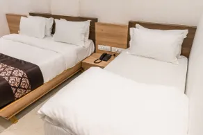 Meridian Hotel & Banquet - Room