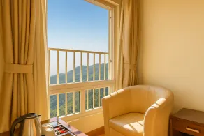 Hotel Samrat - On Mall Road - Chambre