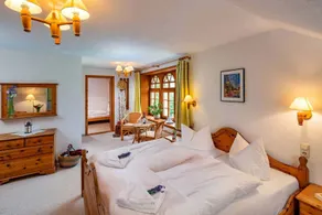 Landhotel Gut Wildberg mit Badeteich und großem Garten - Camera