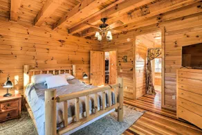 Cabane Bryson City avec bain à remous privé et salle de jeux - Intérieur