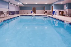 Holiday Inn Express and Suites Des Moines Downtown by IHG - Pool
