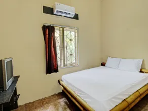Hotel O Zahira Homestay Near Ekas Surf School and Service - Room