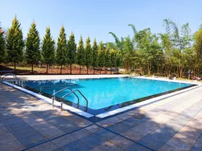 Sterling Banashree Badami  - Piscine