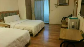 Yi Sian Hot Spring Hotel - Room