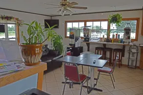 Americas Best Value Inn Suburban - Lobby
