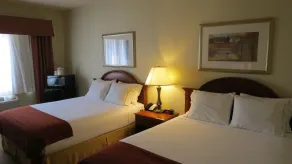 Baymont Inn & Suites by Wyndham Holbrook - Room