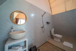 The Dewi Bedugul - Bathroom