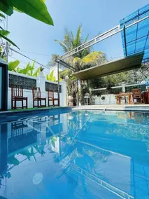 Hung Do Beach Homestay - Piscina