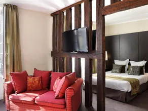 Logis Hotels Restaurant le SAINT-JACQUES -Cloyes les 3 Rivieres - Værelse