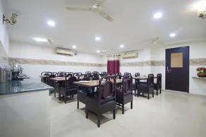 HOTEL DAKHA INTERNATIONAL - Karol Bagh, New Delhi - Restaurante