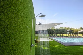 Holiday Resorts - Pool