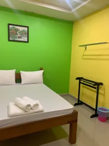 Tonrak Apartment - Room