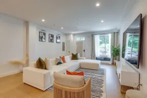 6 Mi to Center City Philly! Wfh-friendly Townhome - Interni