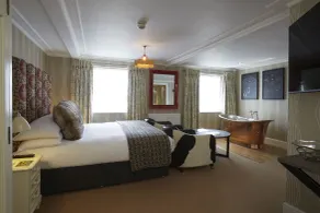 Angel Hotel - Room