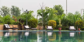 Hotel Ichchha - Pool