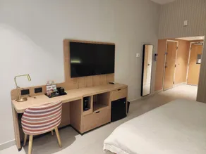 Hampton by Hilton Saltillo - Room