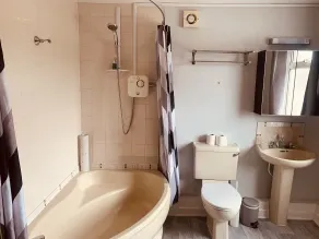 The Preston - Bathroom