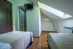 Prometheus Gate Hotel - Værelse