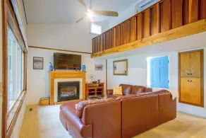 West Okoboji Waterfront Home w/ Private Dock - Innenbereich
