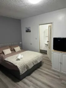 OYO Prince of Wales Country Hotel - Habitación