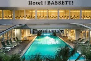 Hotel Bassetti - Piscina