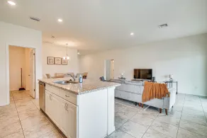 Dog-friendly Home w/ Screened Porch in Cape Coral! - Interiör