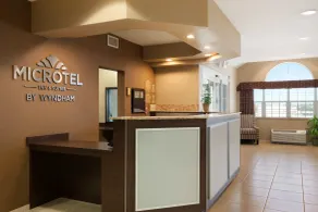 Microtel Inn & Suites by Wyndham Kenedy Karnes City - Réception