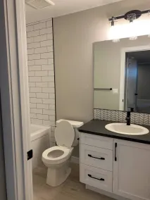 New Townhouse in Red Deer - Badeværelse